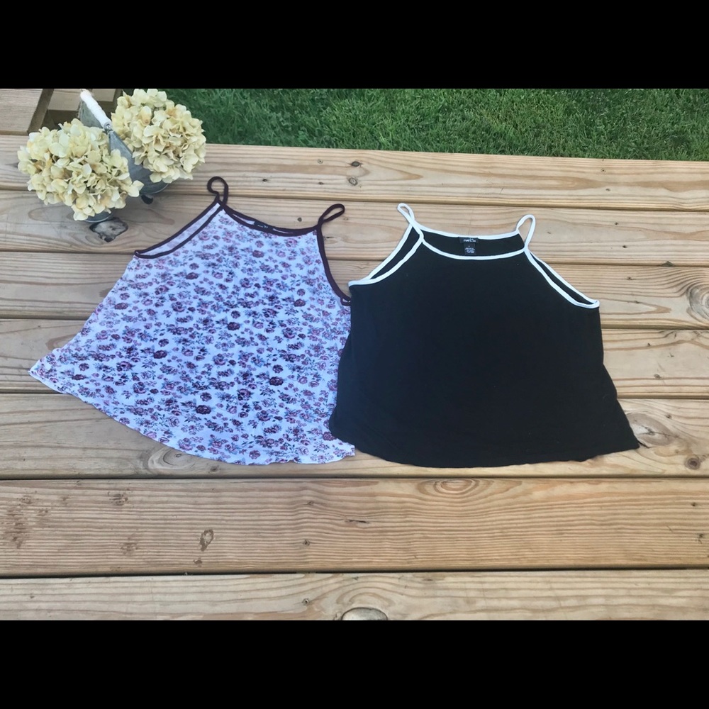 2 Flowey lightweight tanks